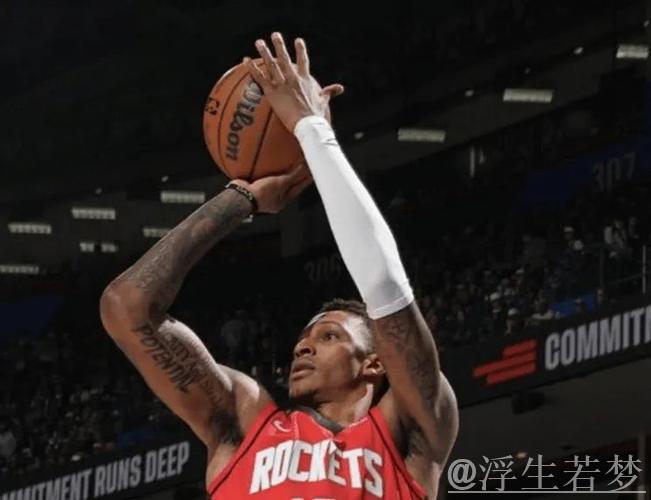 火箭115-113快船 球员评价：阿门满分，6人及格，2人低迷